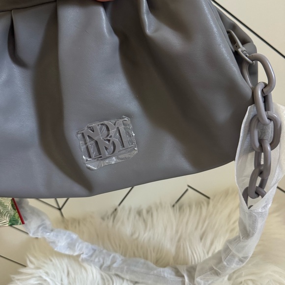 Badgley Mischka Wrapped Frame Clutch Bag - Picture 9 of 10